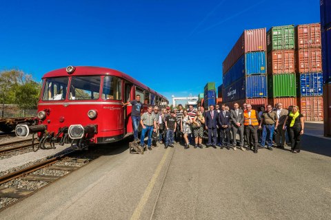 Vorschaubild: Die Eisenbahn in der Logistik - Partner für maßgeschneiderte Lösungen 