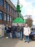 Schüler / Lehrer der Hauptschule Otterndorf vor der Staatlichen Seefahrtschule Cuxhaven